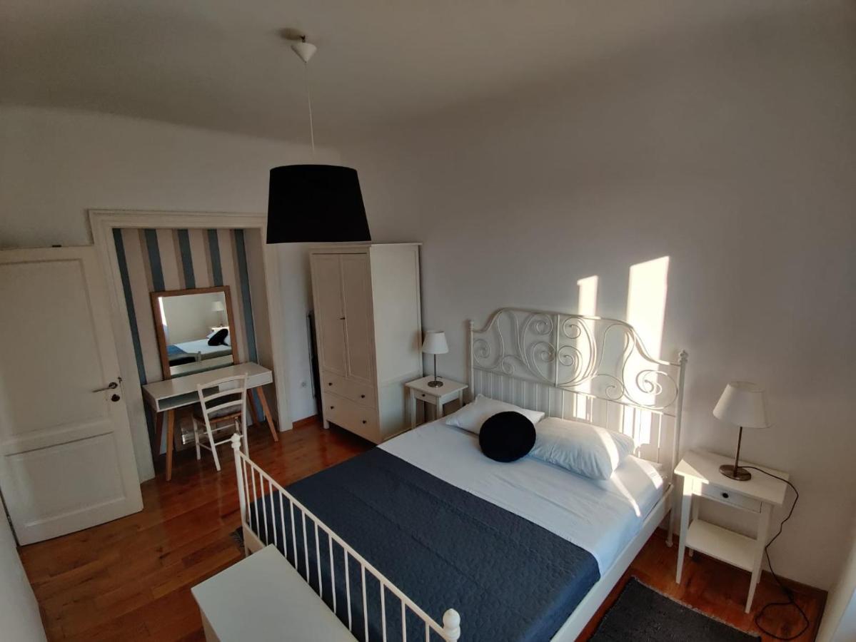 Sea View Flat In Central Pula Bagian luar foto